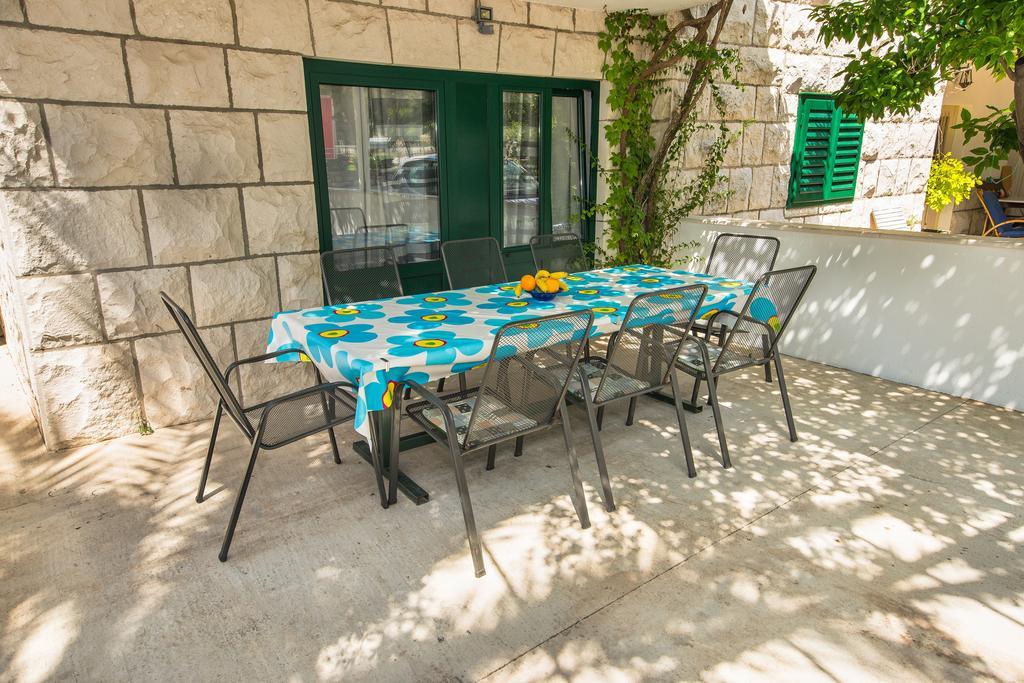 Apartment Afrika Makarska Buitenkant foto