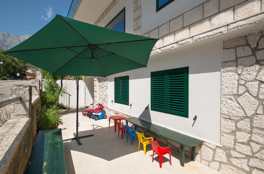 Apartment Afrika Makarska Buitenkant foto