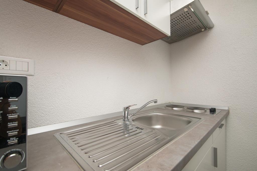 Apartment Afrika Makarska Buitenkant foto